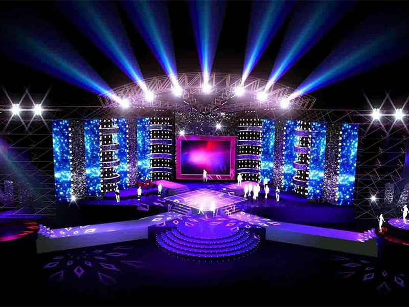 The effect of the stage activity depends largely on the stage lighting.